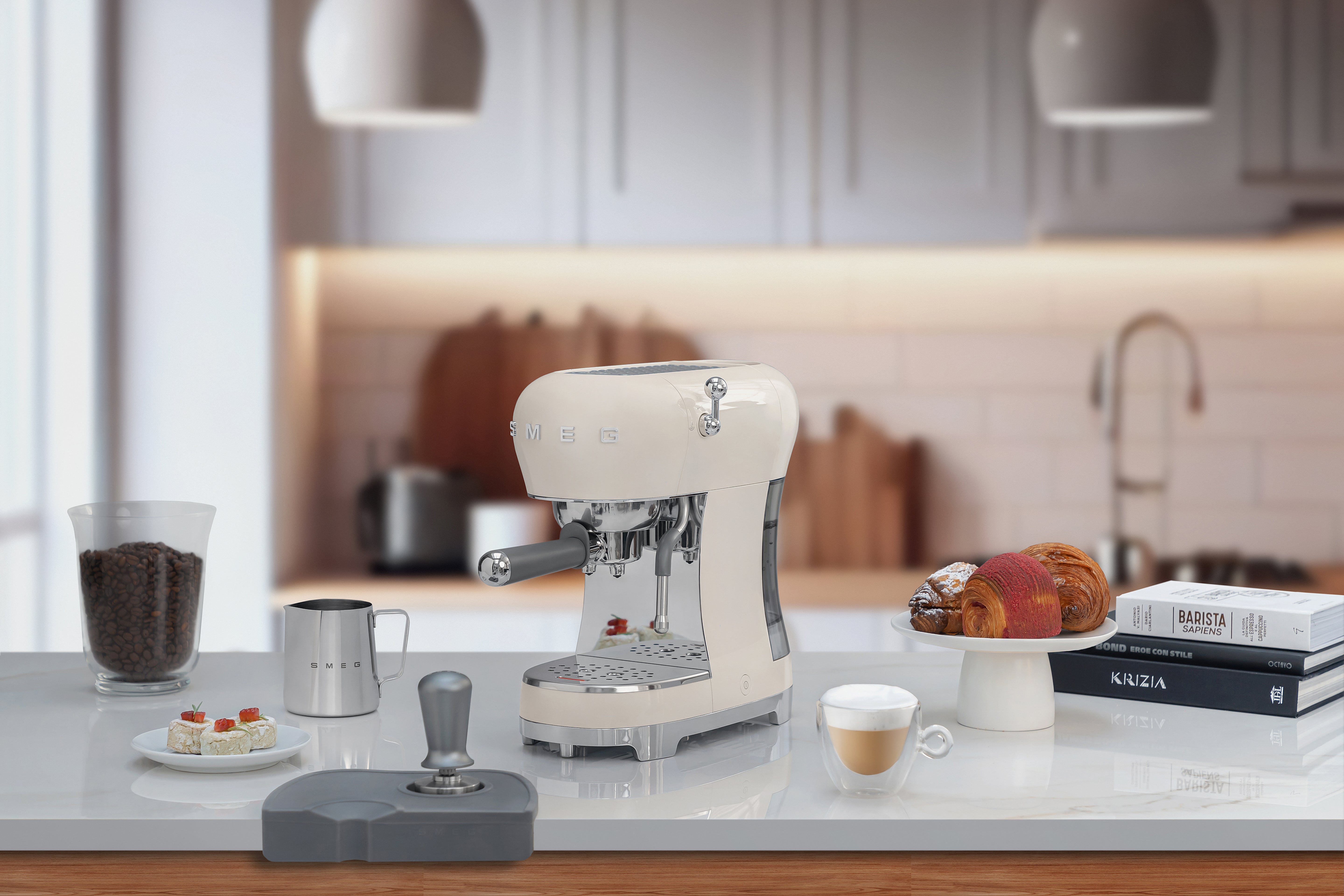 Smeg Espresso Coffee Machine with Steam Wand ECF02