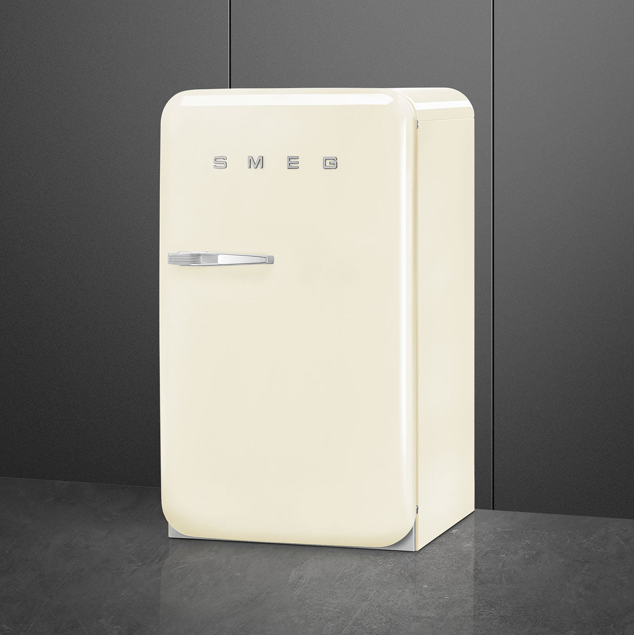Smeg Minibar Refrigerator Fab10CHR