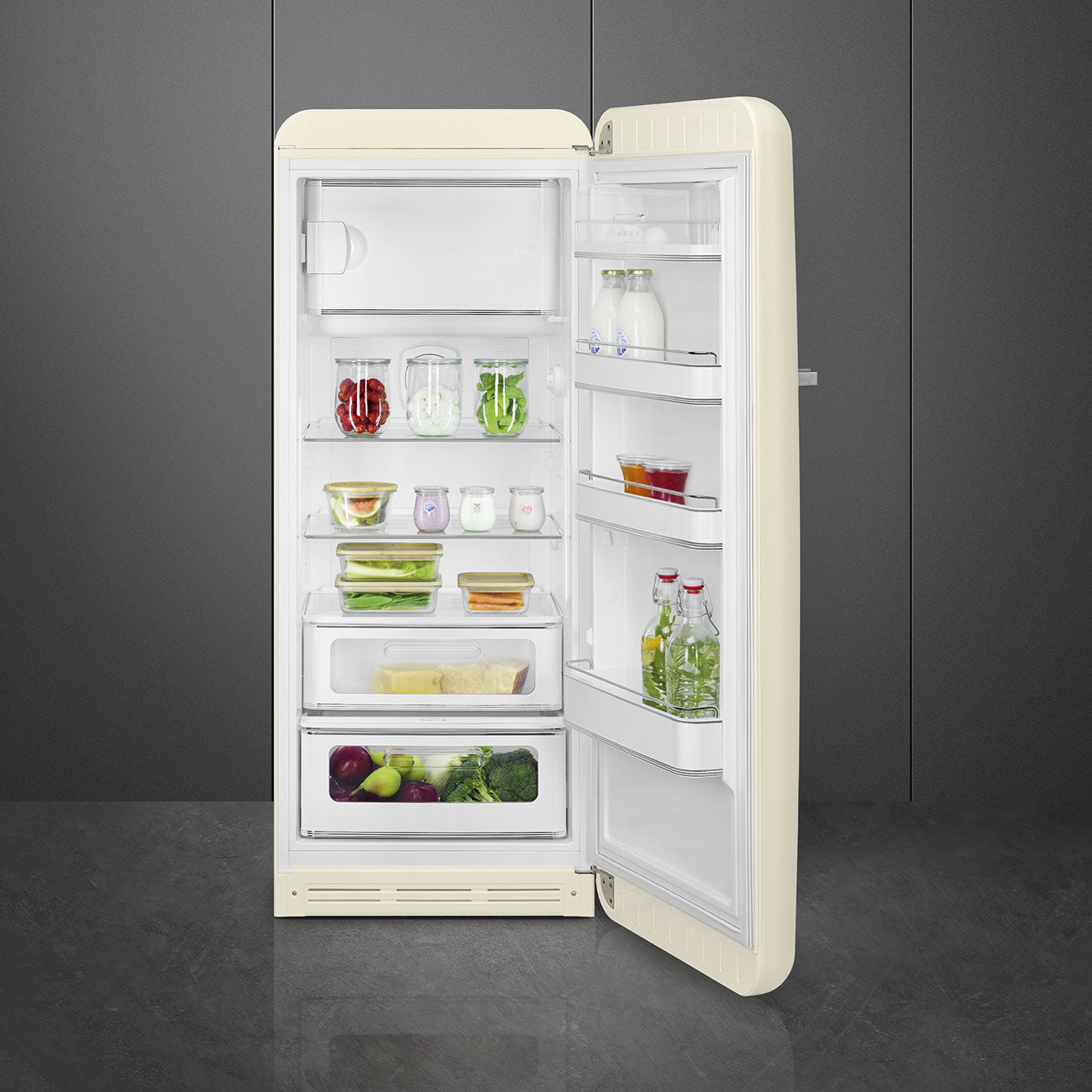 Smeg Refrigerator FAB28R