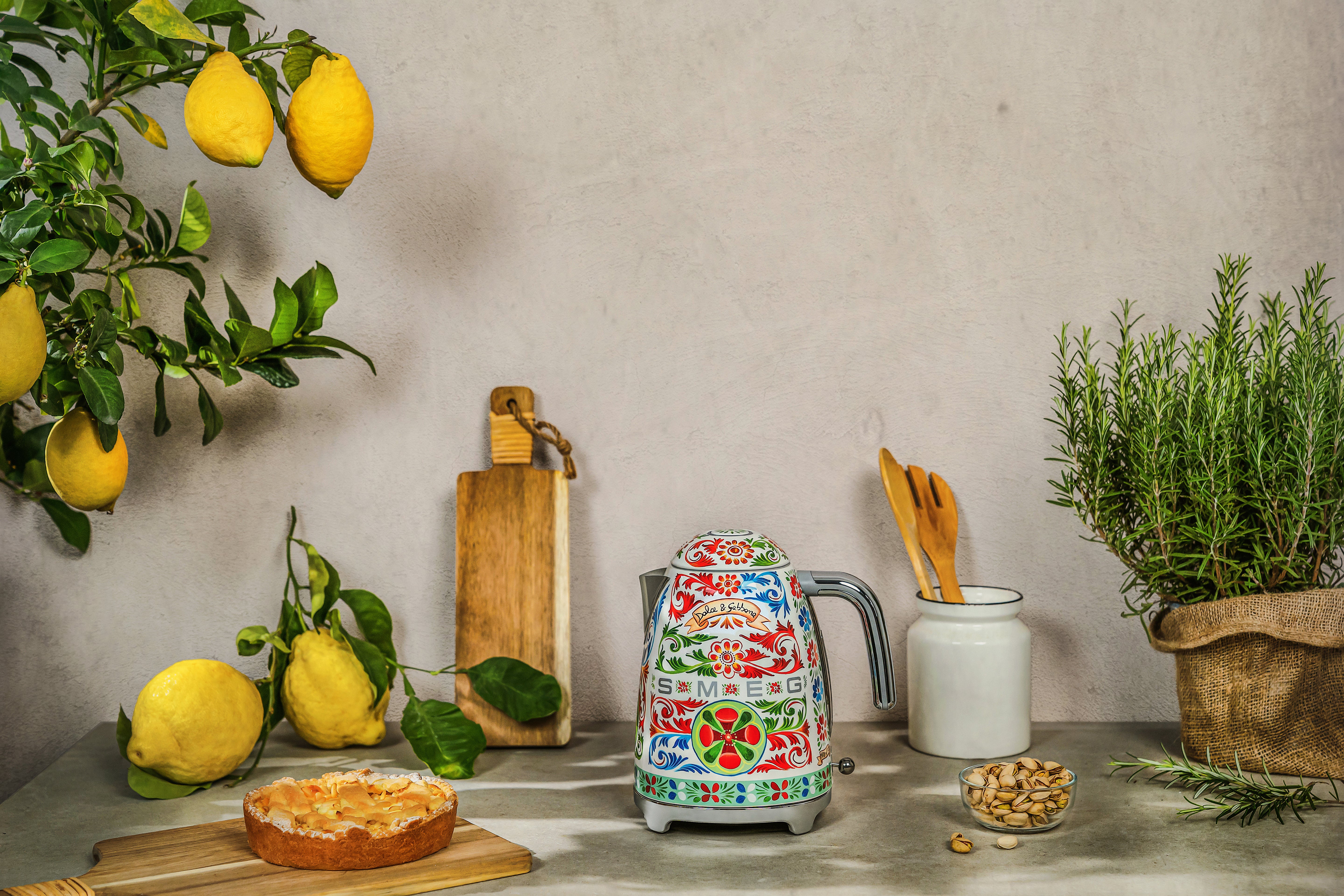 Smeg Electric Kettle KLF03 Dolce&Gabbana
