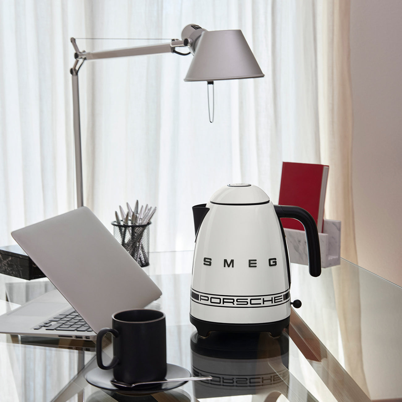 Porsche x SMEG Kettle KLF03P