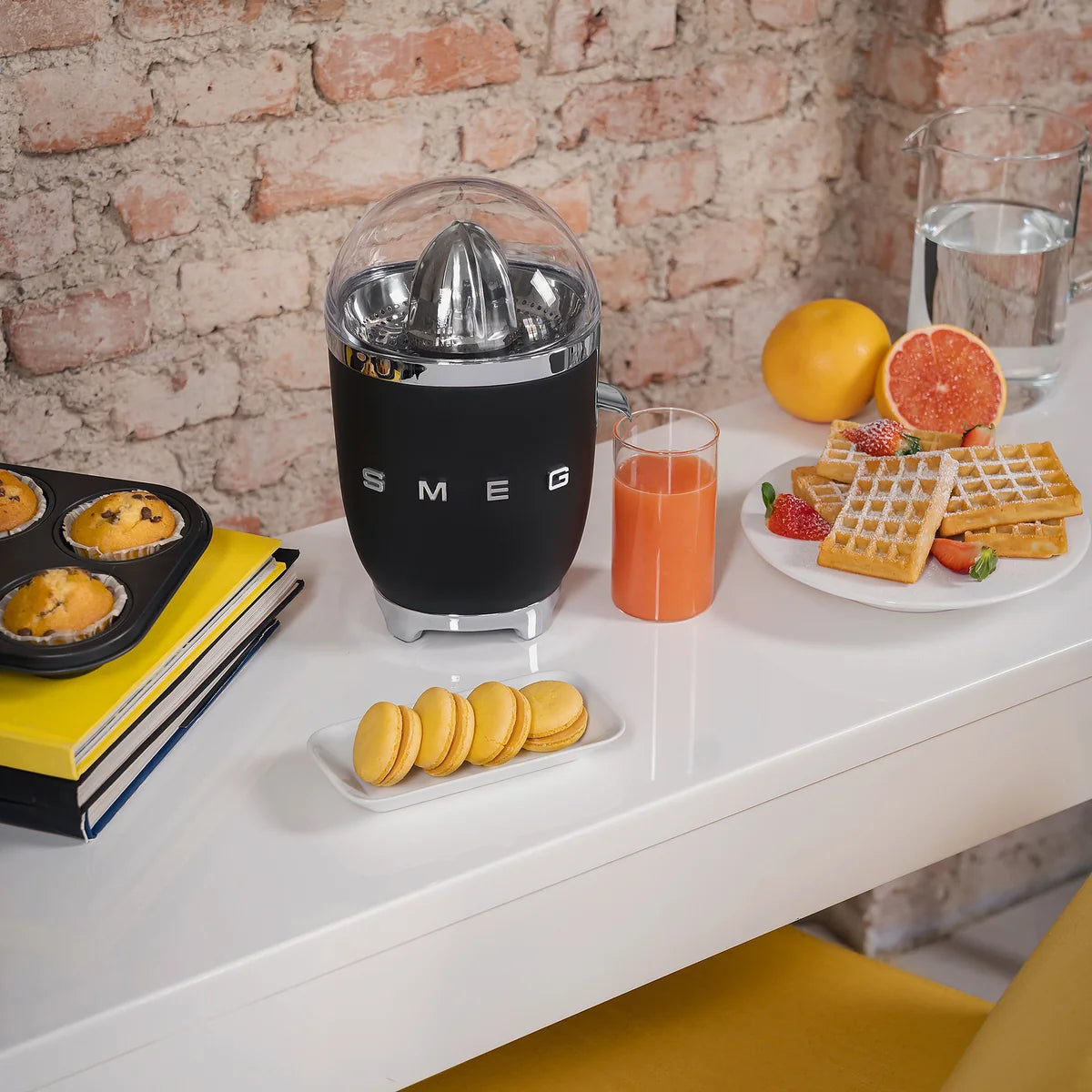Smeg Citrus Juicer CF11
