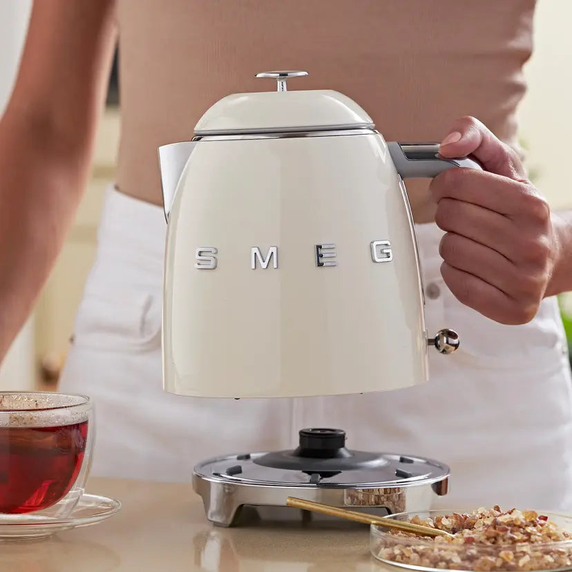 Smeg Mini Electric Kettle 0.8L KLF05