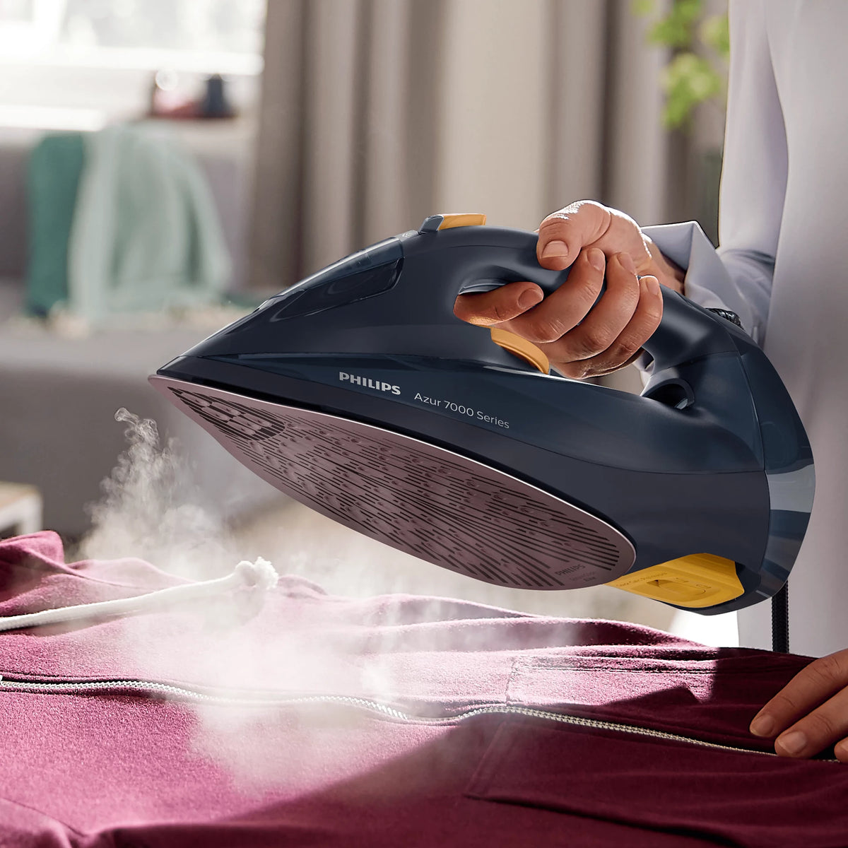 Philips 7000 Series HV Steam Iron DST7060/26